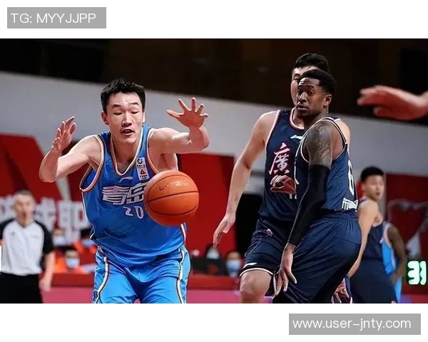 西塞表现抢眼狂揽13个篮板送出3次封盖助攻10分展现蓝领风采