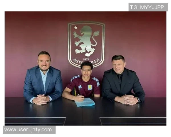 罗马诺透露拜仁与于帕达成口头协议解约条款成最后关键讨论点